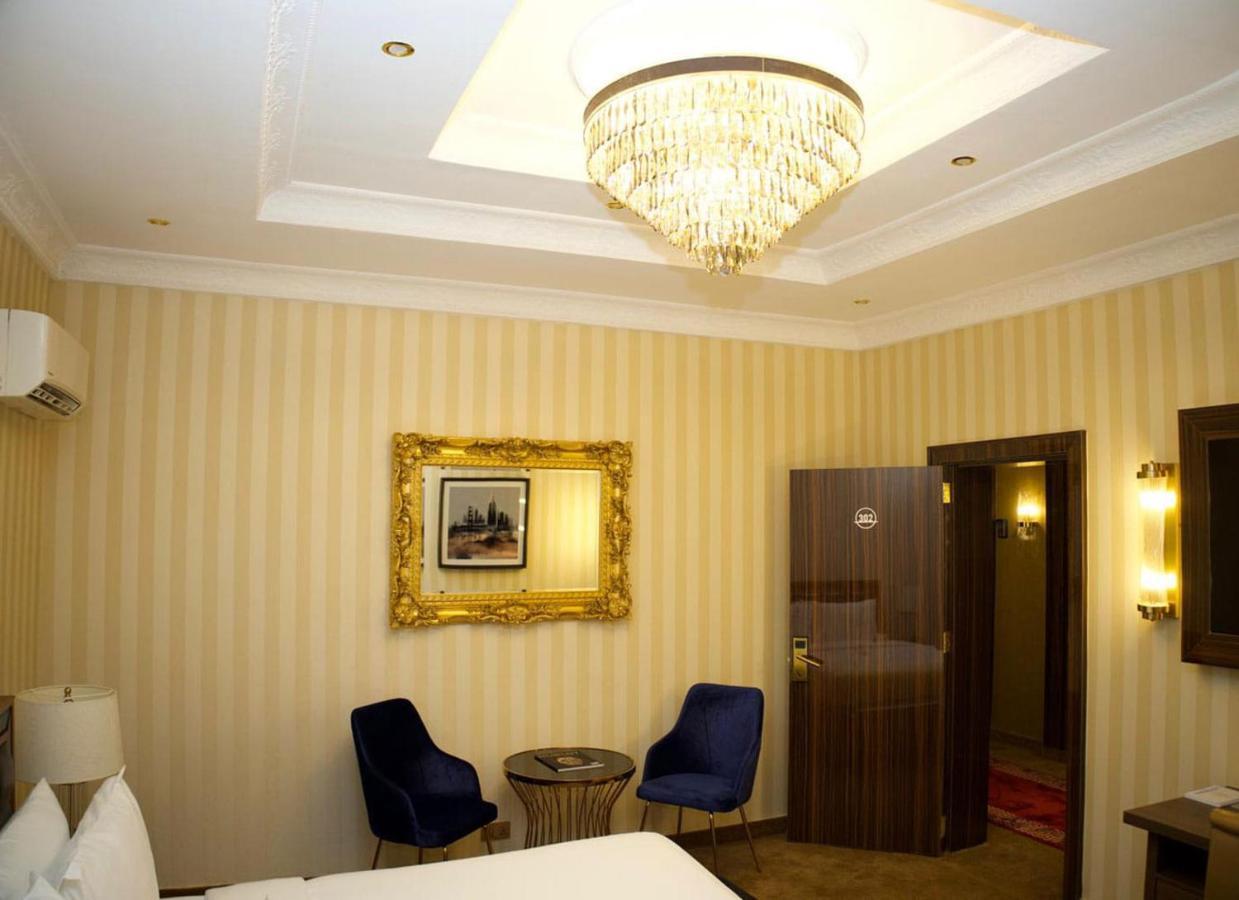אבוג'ה No.1 Hotel מראה חיצוני תמונה