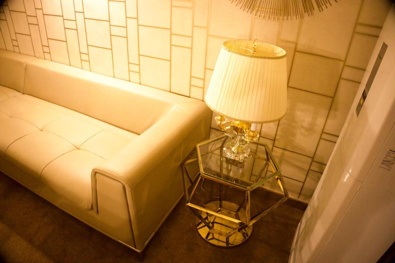 אבוג'ה No.1 Hotel מראה חיצוני תמונה
